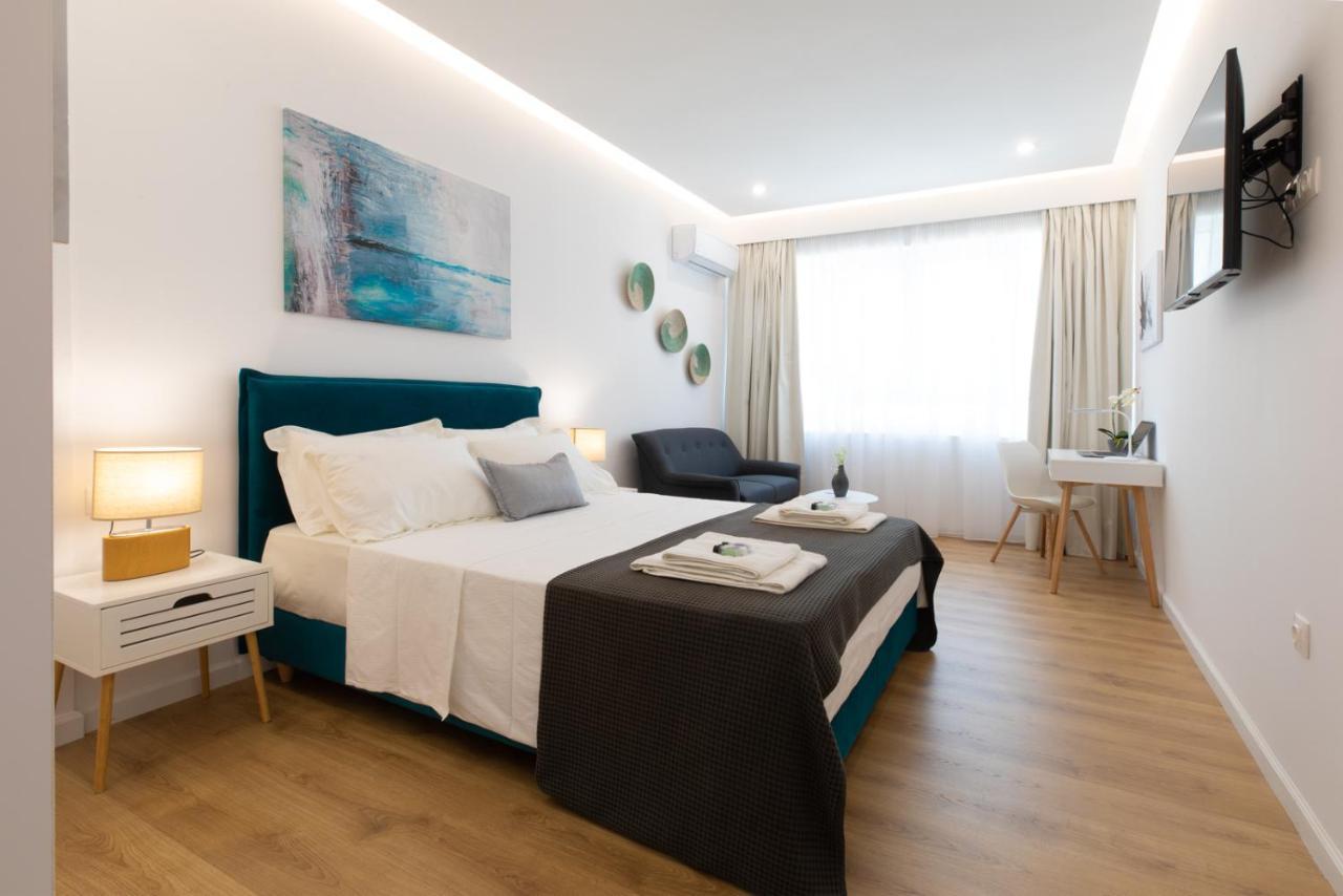 Minimal Apartment In Plaka Atene Esterno foto